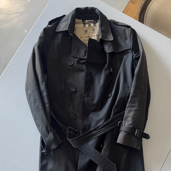 Burberry Jackets & Blazers - Burberry Black Trench Coat for Women